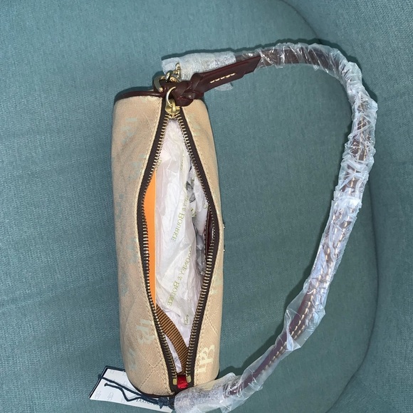 NWT Dooney & Bourke purse - Picture 4 of 5